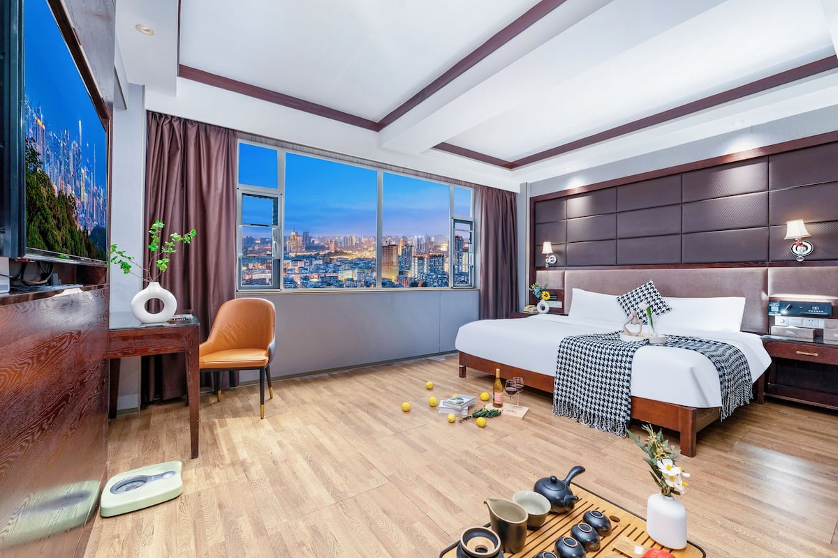 Executive Room | 1 bedroom, Egyptian cotton sheets, premium bedding, down duvets