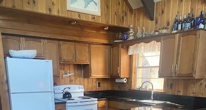 Chalet-by-the-Sea