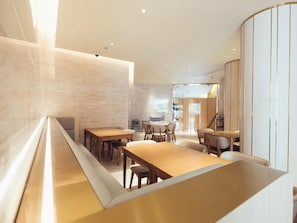 Dining - Ji Hotel (Shanghai Lujiazui Babaiban) (Shanghai)