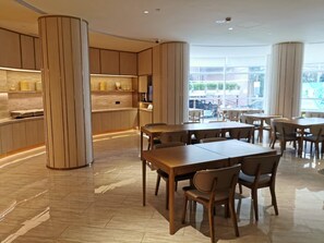 Dining - Ji Hotel (Shanghai Lujiazui Babaiban) (Shanghai)