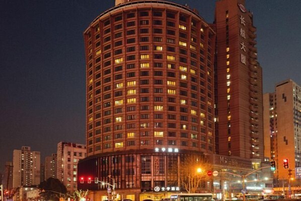 Exterior - Ji Hotel (Shanghai Lujiazui Babaiban) (Shanghai)