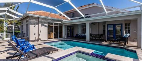 室外游泳池,恒温泳池