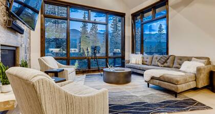 LuxuryTownHome Unobstructed Views Private HotTub Gondola Access Free EV Charging