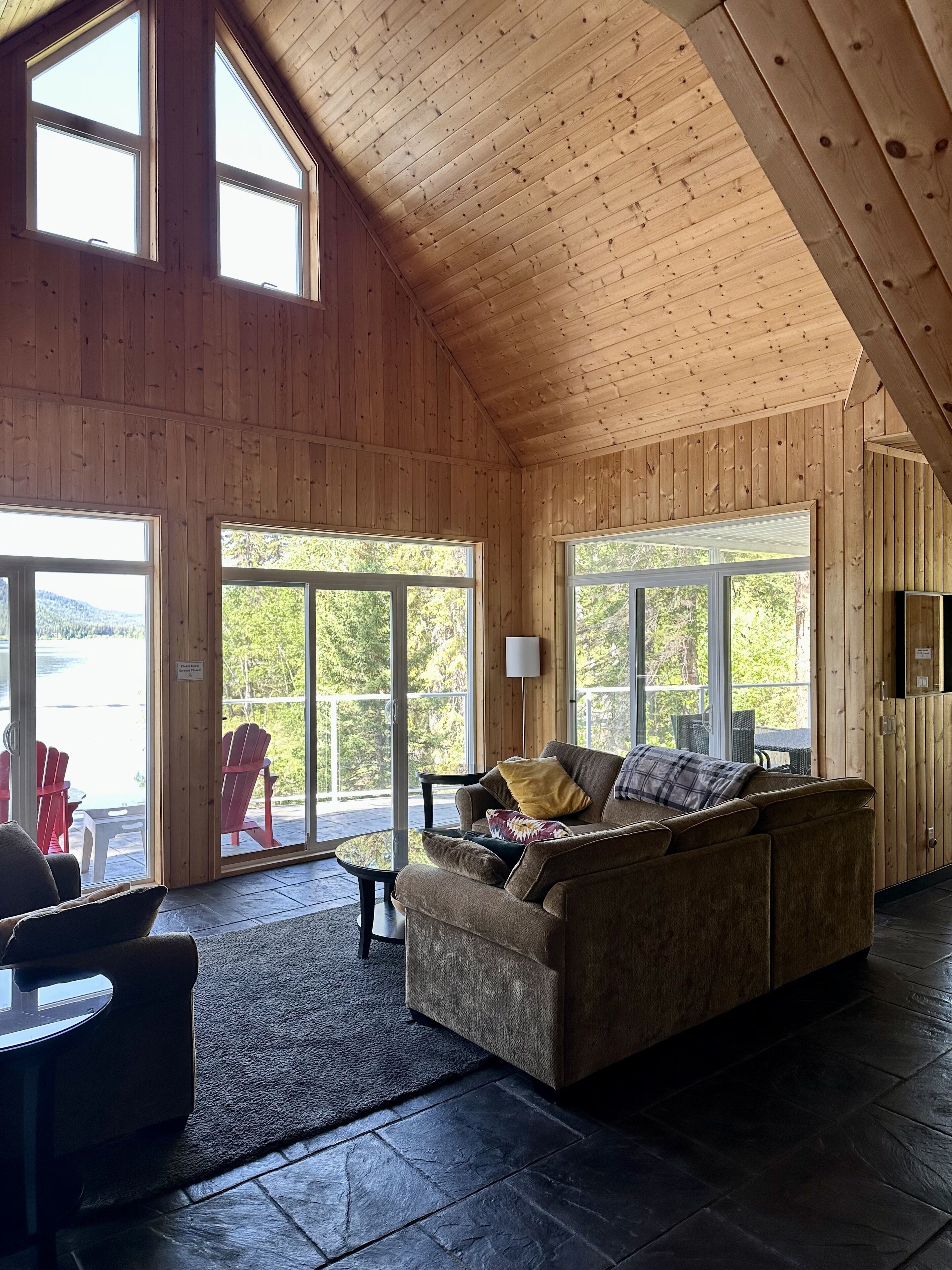 The Cottage at Hawkins Lake: a Lakefront Paradise