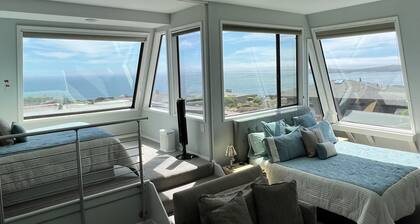 Dazzling Luxury Ocean views, Hot Tub, Golf, AC, Theater, Chef Options @SwitiHoso