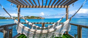 3-bedroom villa with waterfront pool and private pontoon