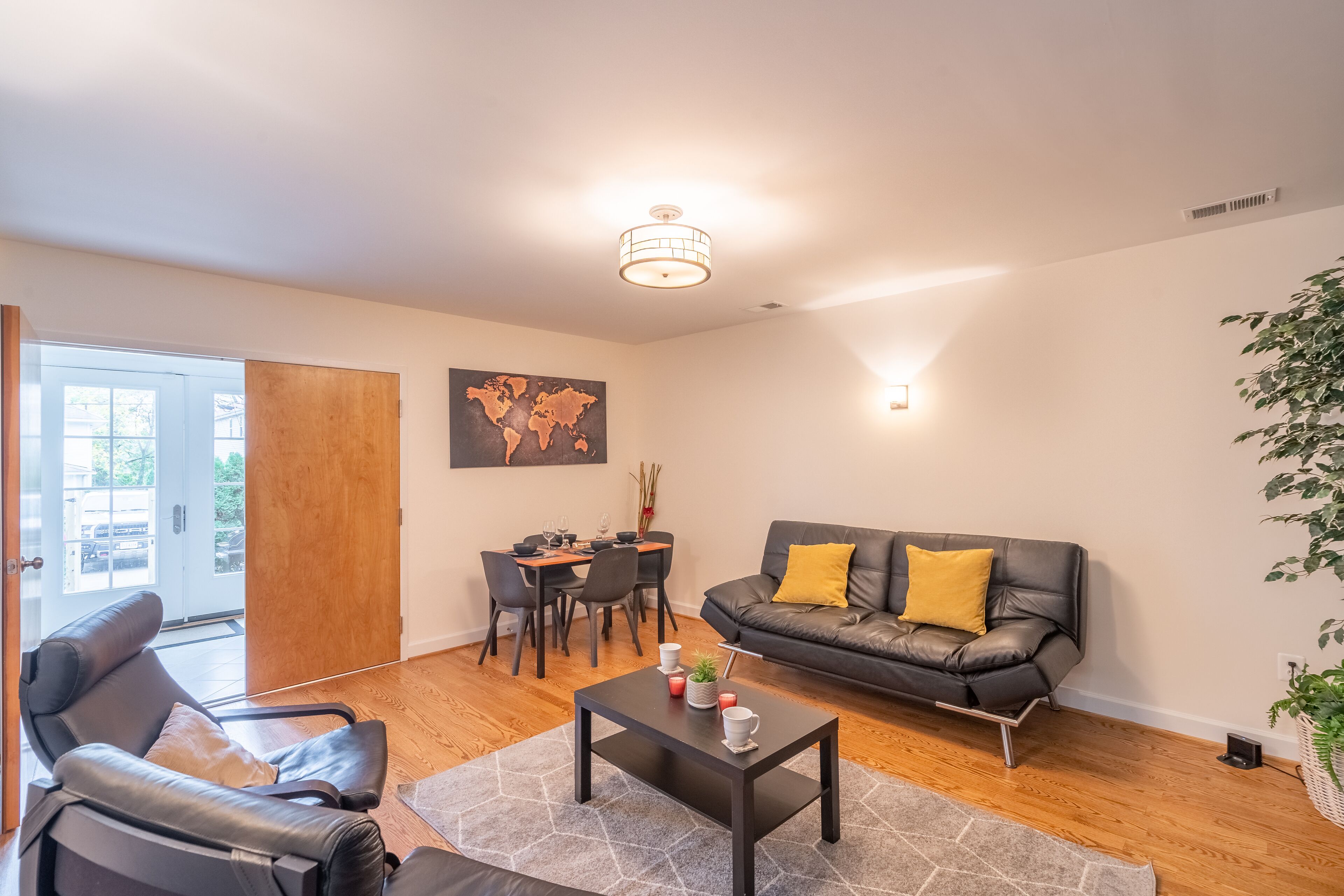 Charming Home Minutes From Nation's Capital