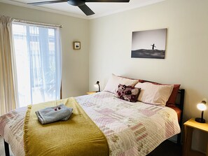 2 bedrooms, iron/ironing board, WiFi, bed sheets