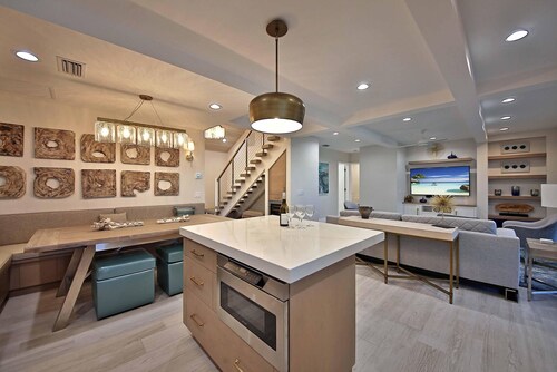 South Seas Homes of Distinction Beach Home 7