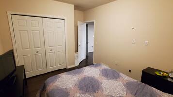 1 bedroom, desk, soundproofing, iron/ironing board