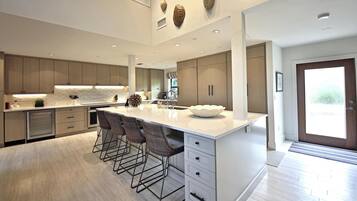 House, Multiple Beds, Private Pool, Ocean View | Private kitchen