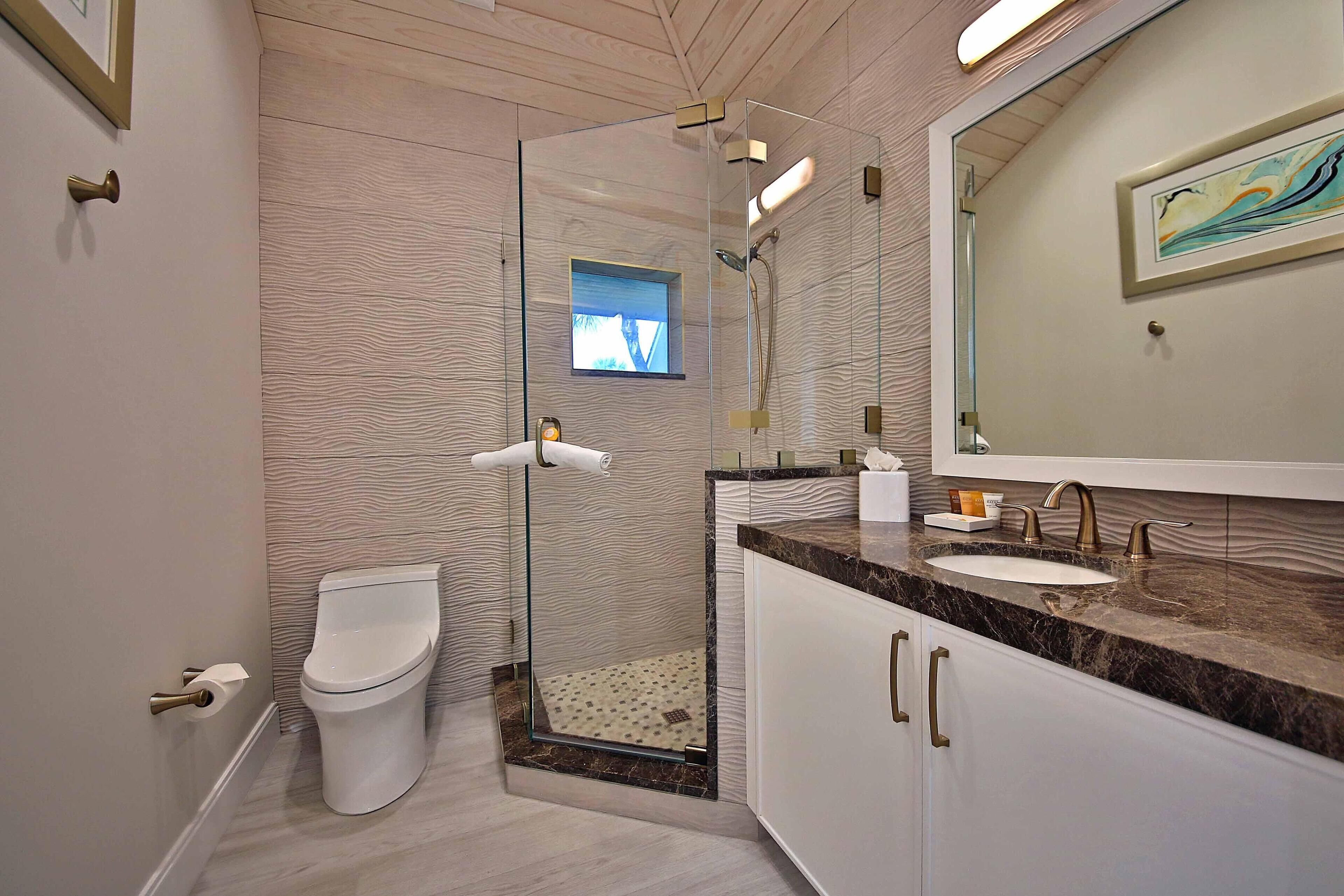 House, Multiple Beds, Private Pool, Ocean View | Bathroom