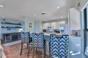 บ้านพัก, หลายเตียง, สระว่ายน้ำส่วนตัว, วิวทะเล | ครัวส่วนตัว | ตู้เย็น, ไมโครเวฟ, เตาประกอบอาหาร, เครื่องล้างจาน