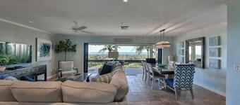 South Seas Homes of Distinction Beach Home 15