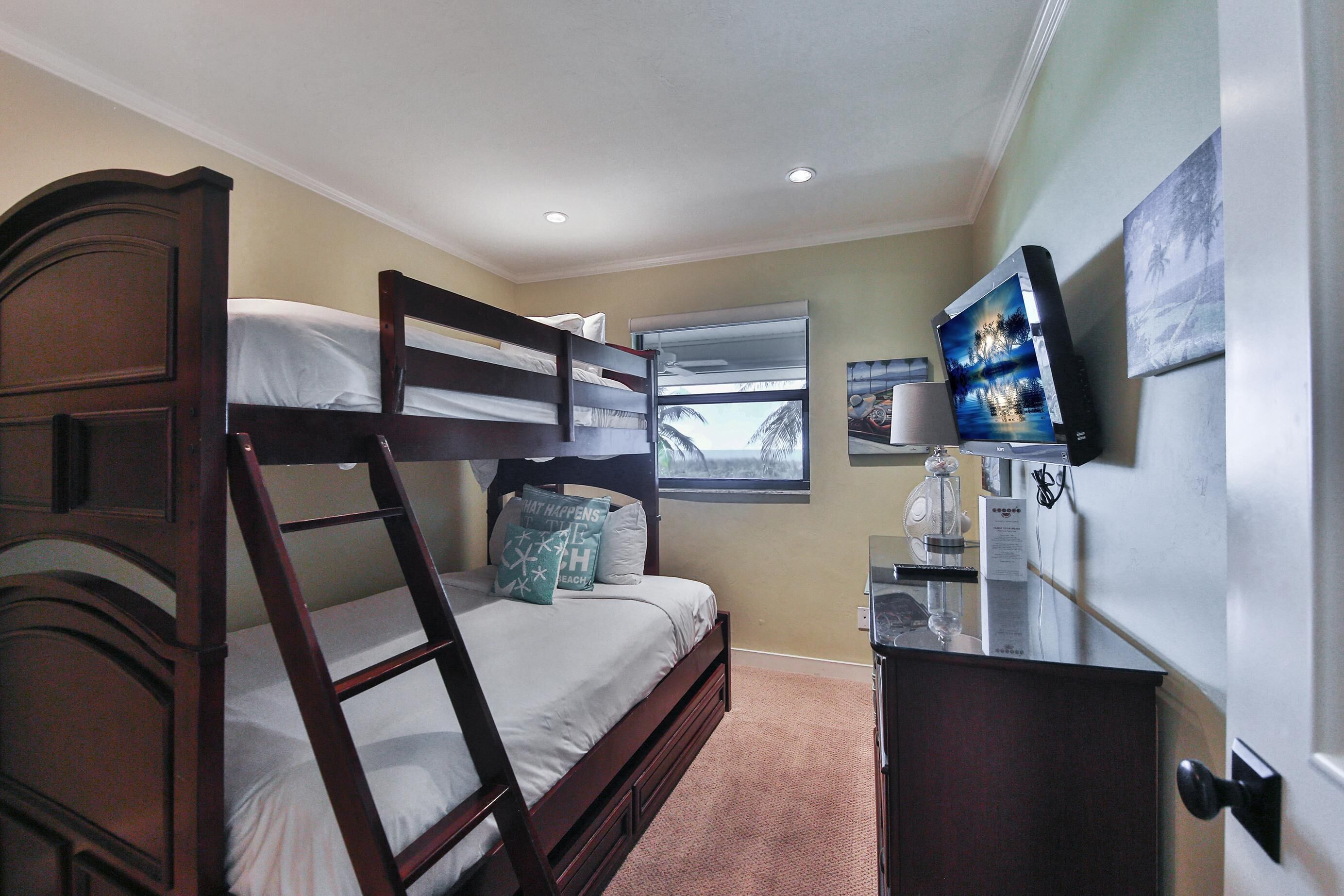 Ferienhaus, Mehrere Betten, eigener Pool, Meerblick | 4 Schlafzimmer, kostenloses WLAN