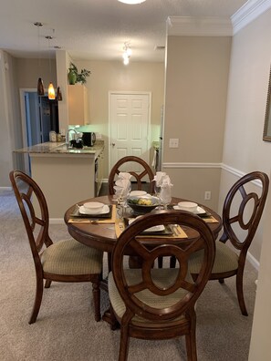 Dining - Corporate Fully Furnished 2 br/2ba Apt with sunroom in Alpharetta (Alpharetta)