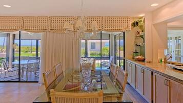 House, Multiple Beds, Private Pool, Ocean View | Private kitchen | Fridge, microwave, stovetop, dishwasher