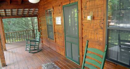 2 bedroom 1 bath cabin