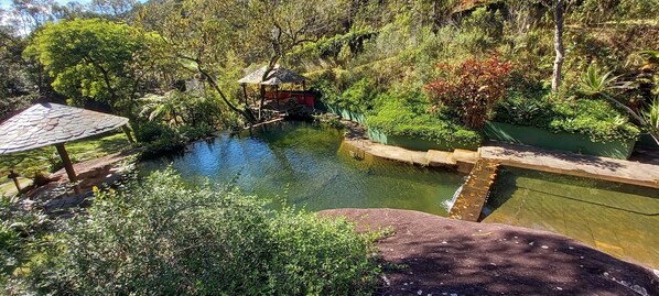 حمّام سباحة خارجي