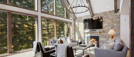 House | Living room | Flat-screen TV