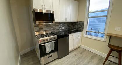 ★ NEWLY RENOVATED, CLEAN COMFORTABLE & SANITIZED ★