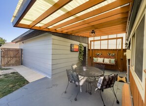 Outdoor dining - Amarillo Home >3BR/ 2BA, RV space, garage, yard, fireplace, fire pit. (Amarillo)