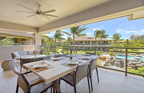 Outdoor dining - Maui Resort Rentals: Luana Garden Villas 16C – Modern 3BR Villa at Kaanapali’s Newest Luxury Residences! (Lahaina)