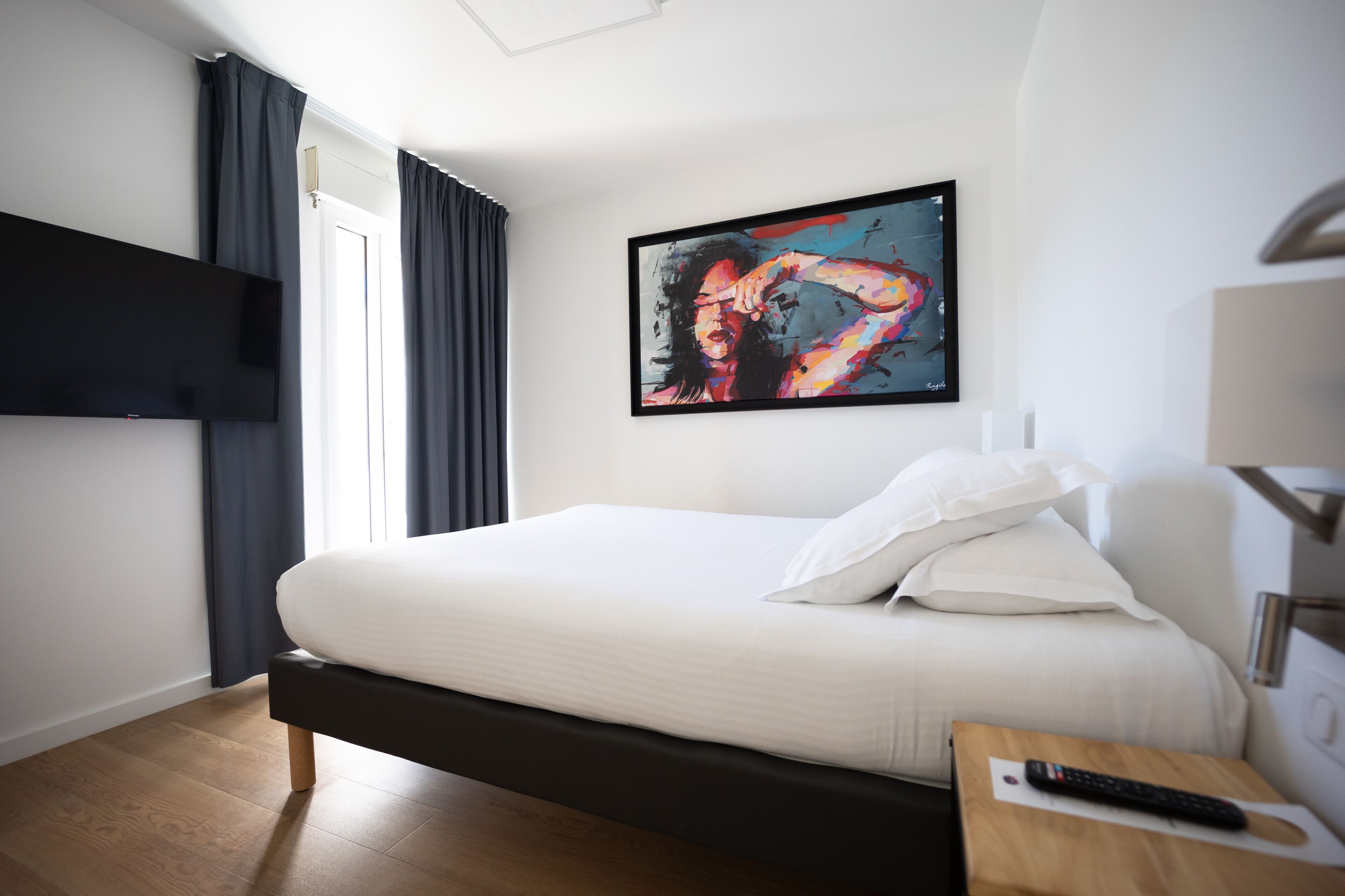 family suite | premium bedding, minibar, in-room safe, blackout curtains