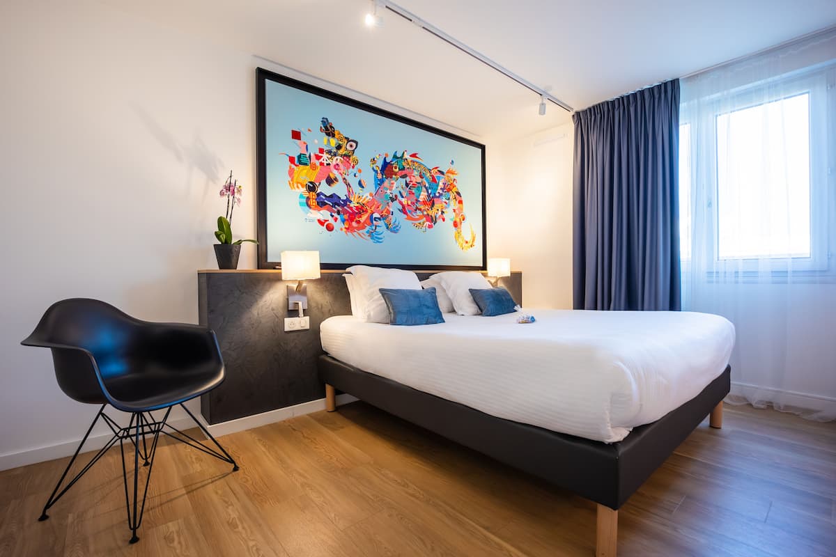 Klassieke kamer | 1 slaapkamer, luxe beddengoed, een minibar, een kluis op de kamer
