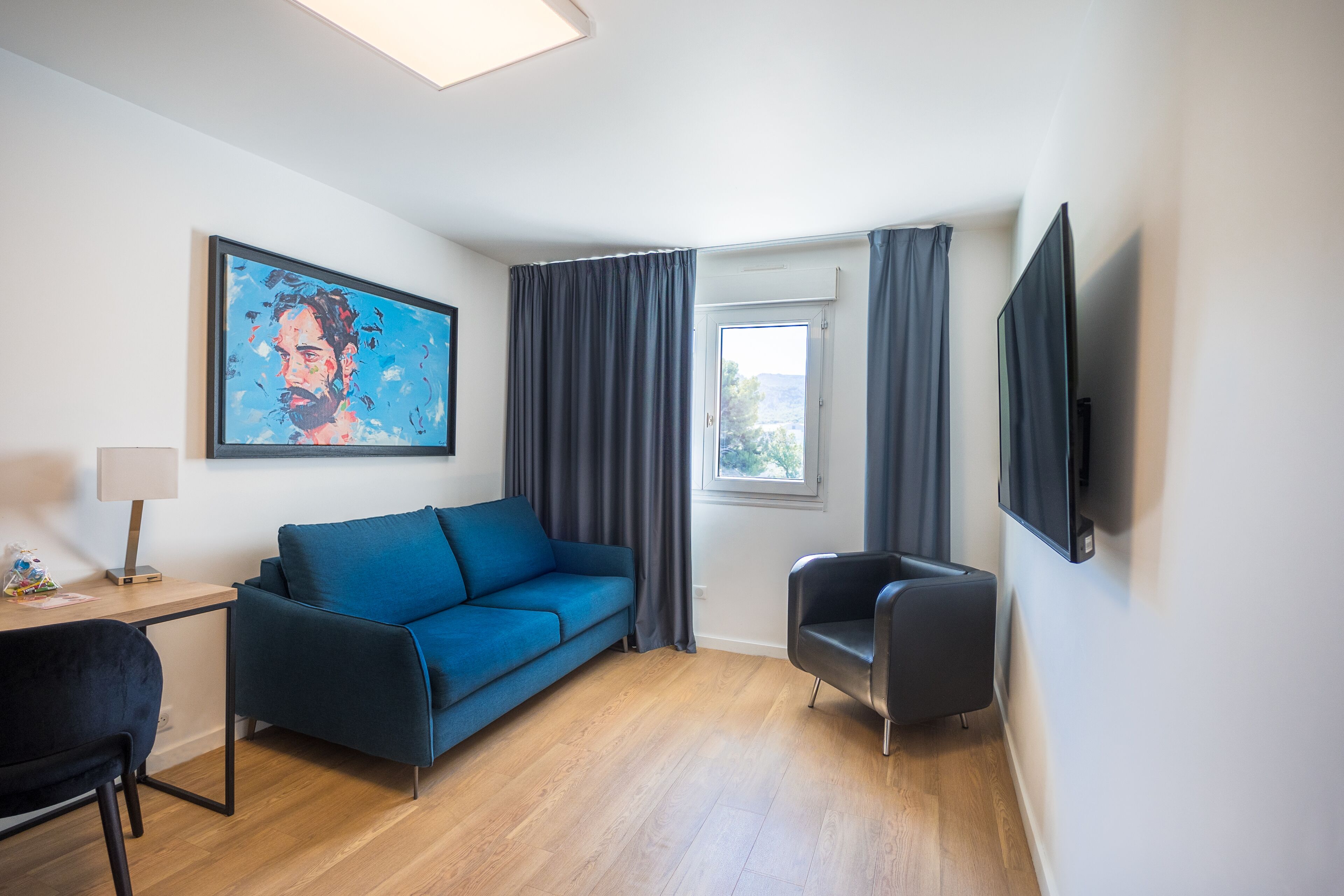 family suite | premium bedding, minibar, in-room safe, blackout curtains