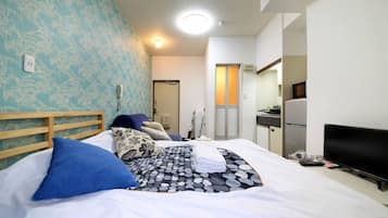 Apartment, Non Smoking | 1 bedroom, desk, iron/ironing board, free WiFi