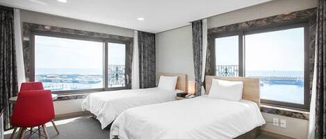 Standard Twin Room | Free WiFi