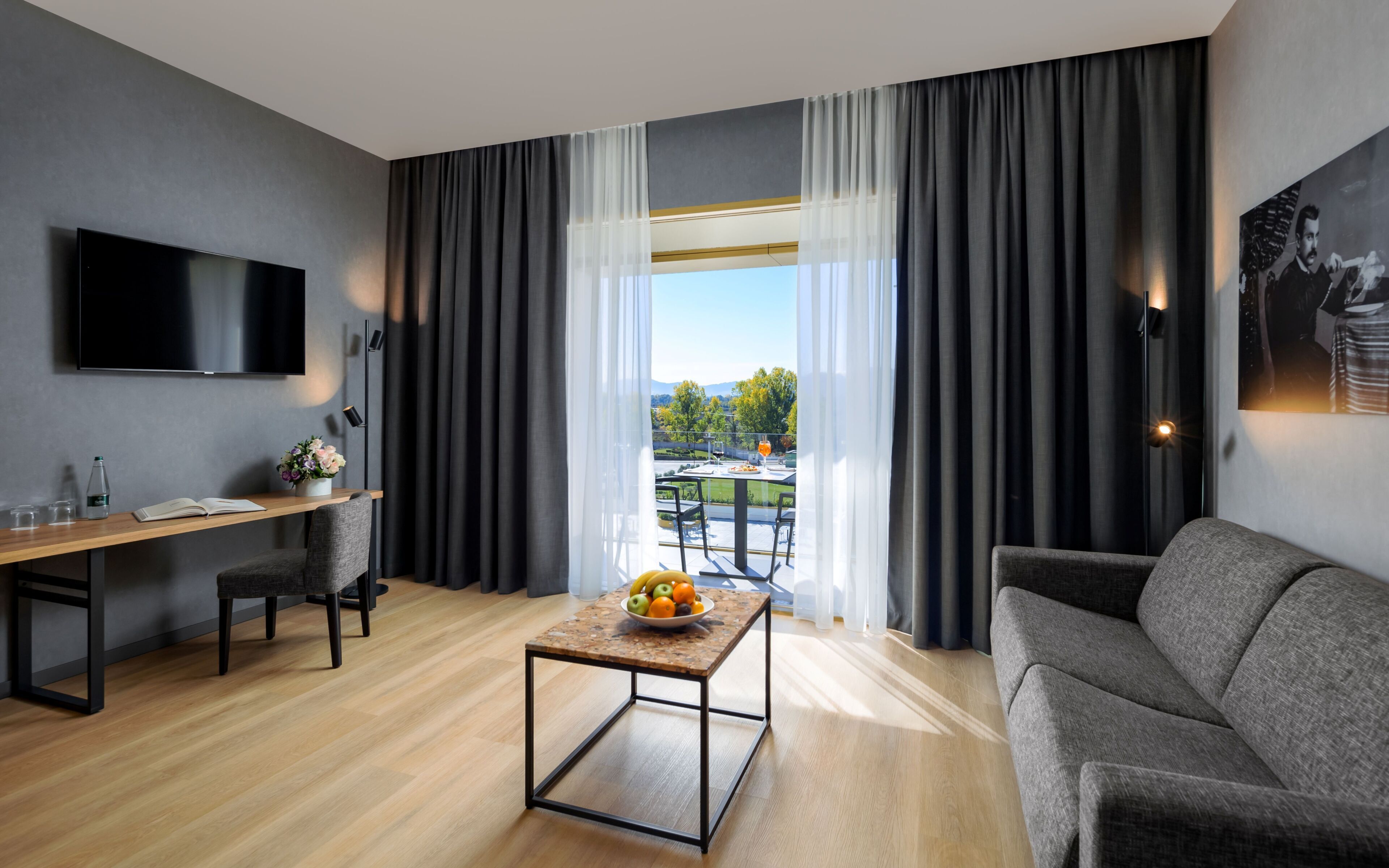 Foto - mk | hotel tirana