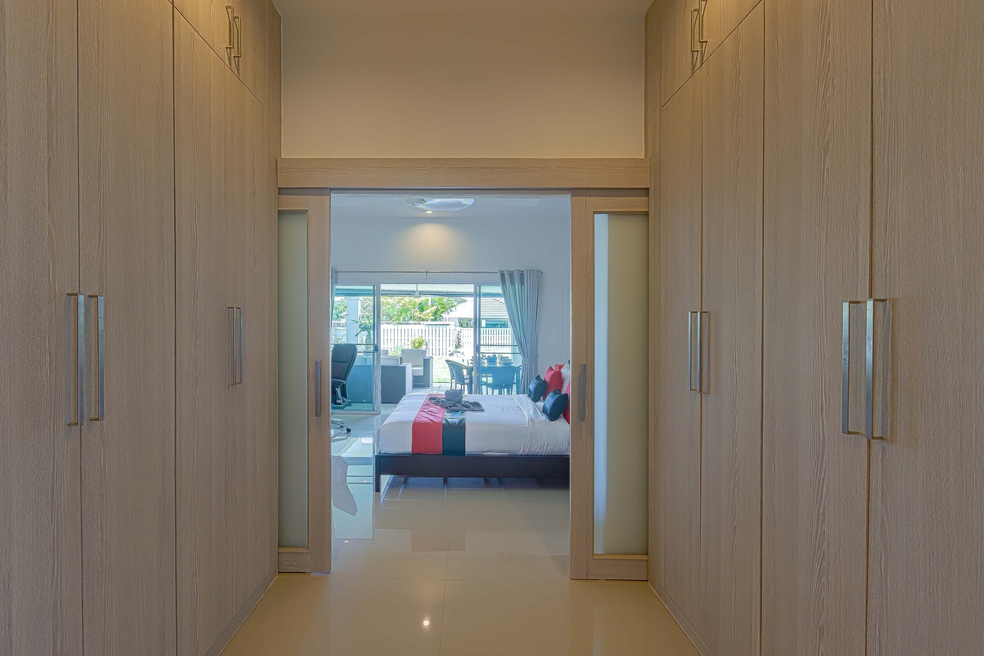 Perhehuvila | 3 makuuhuonetta, työpöytä, ilmainen Wi-Fi, vuodevaatteet