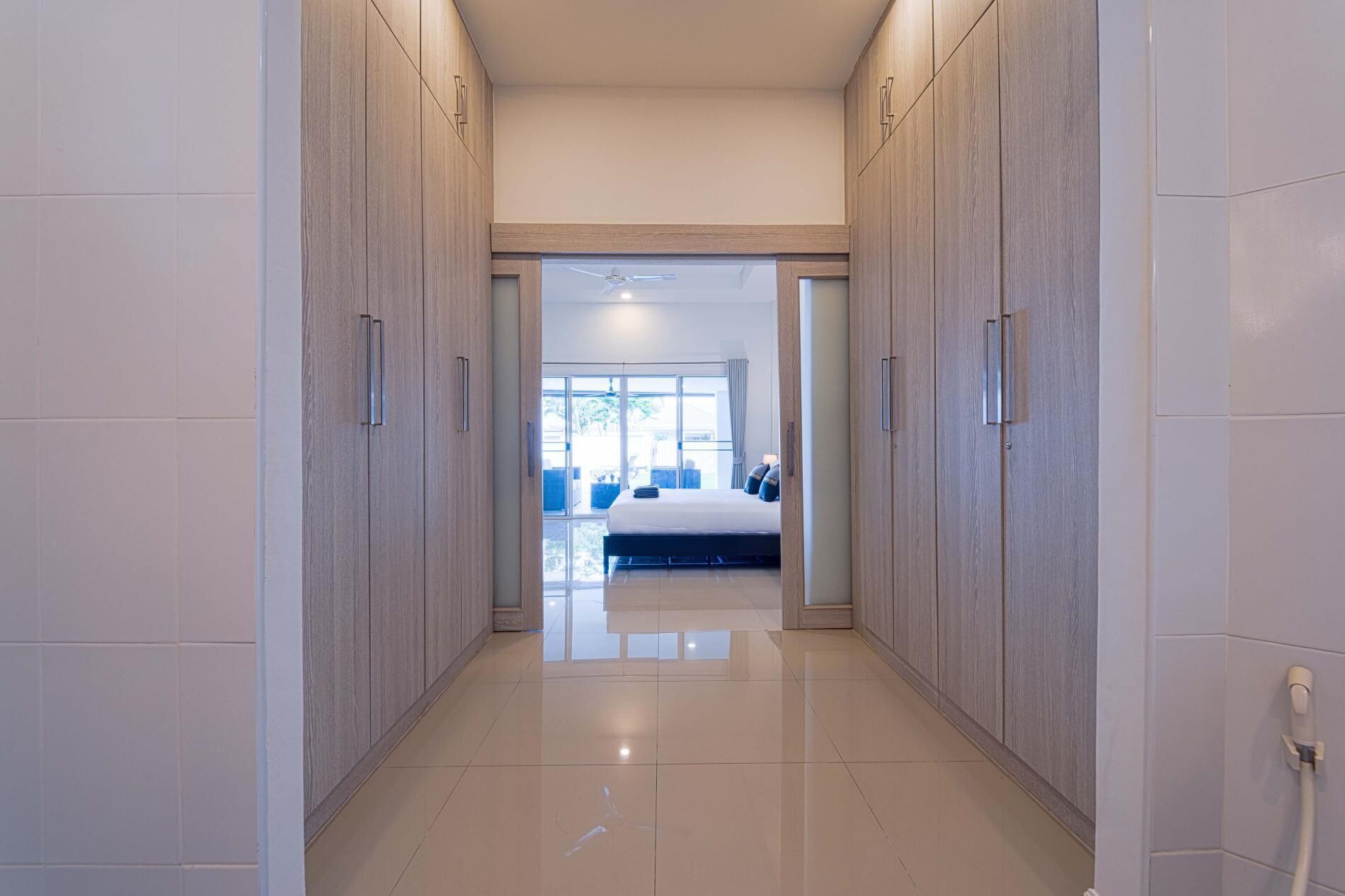 Family Villa | Wardrobe
