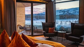 Premium Double Room | 1 bedroom, premium bedding, individually decorated