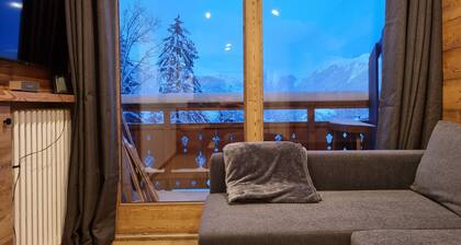 Courchevel 1550 - At the foot of the slopes - Refurbished - With balcony and parking space