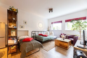 2 habitaciones, tabla de planchar con plancha y wifi gratis 