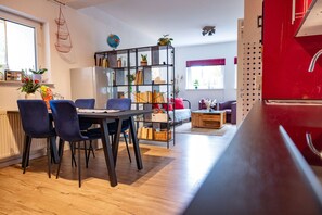 Dining - Charming basement apartment near Erlangen and Bamberg (Adelsdorf)