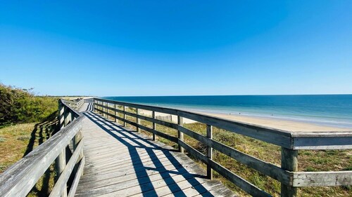 Beach house only 400m from the sandy beach and village Le Bois Plage