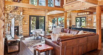 Spacious 5BR American Way Chalet in Breckenridge with mountain views.
