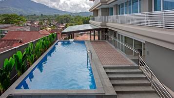 Piscina all'aperto