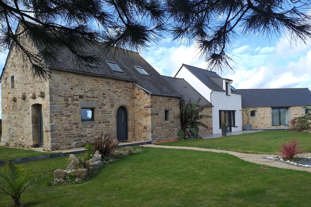 The Dolmen Clara Loft classified 5 stars, between sea & countryside