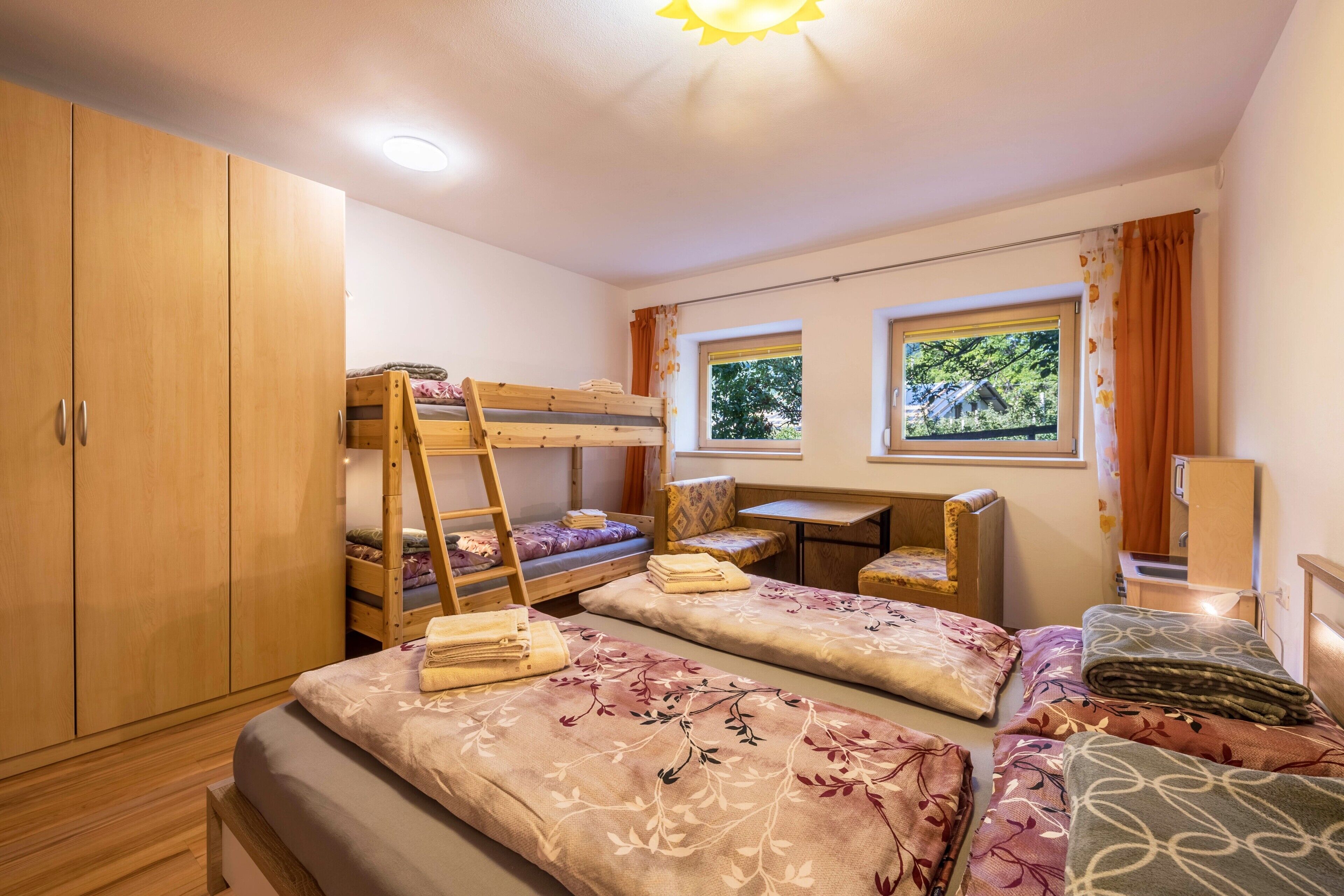 2 bedrooms, free WiFi, bed sheets