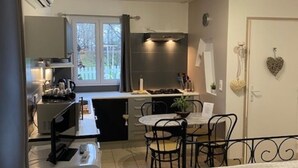 Strykejern/-brett, wi-fi og sengetøy