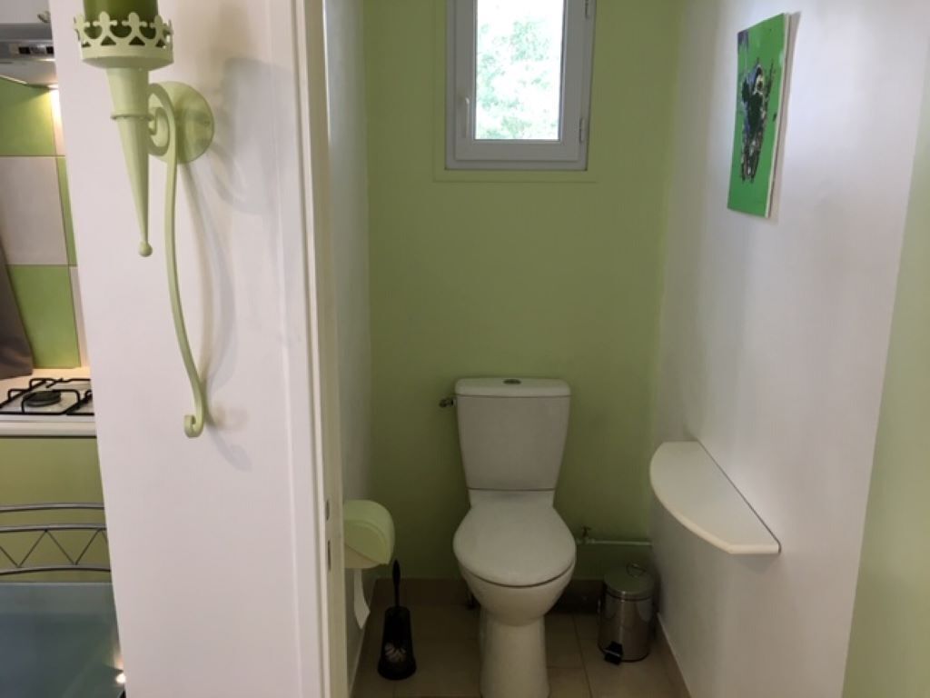 Cottage in the countryside, rest and calm assured 