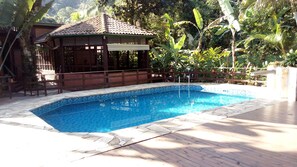 Utomhuspool