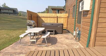 Lariat Cabin | 3 Bed, 2.5 Bath