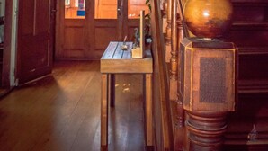 Interior - Hostal Chamiza, Forests and a Unique Tranquility 10 Minutes From Puerto Montt (Puerto Montt)