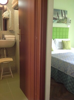 4 bedrooms - Bb Meret Roma Termini (Rome)